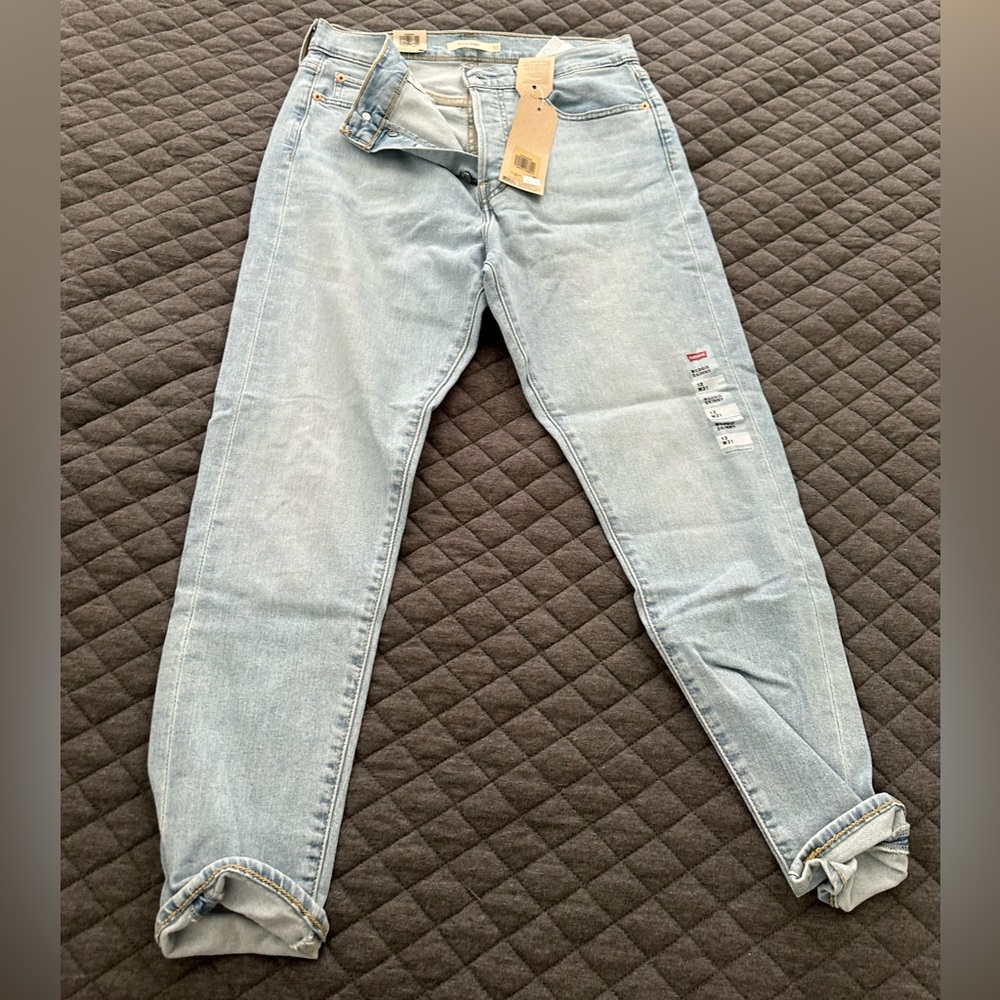 NWT Levi’s jeans